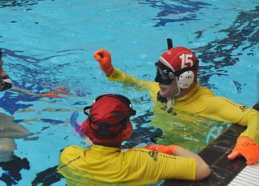 Hokej pod wodą Walenie Siemianowice Śląskie sędzia